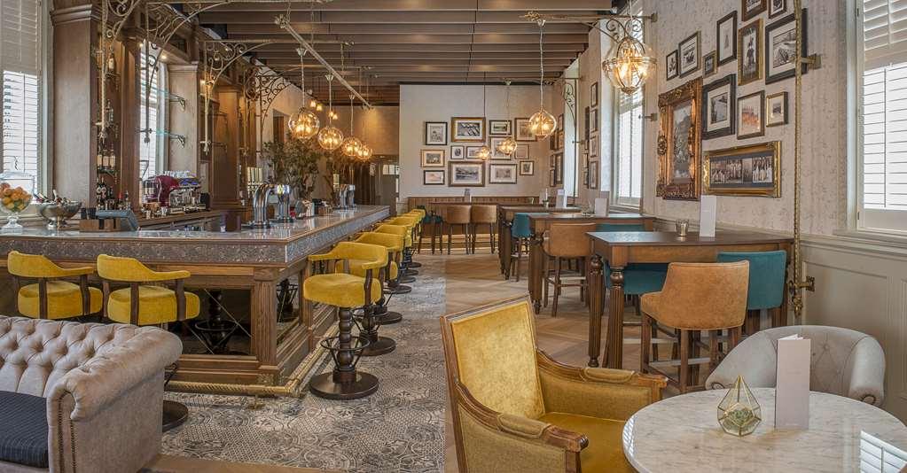 Hotel De Vere Beaumont Estate 4*
